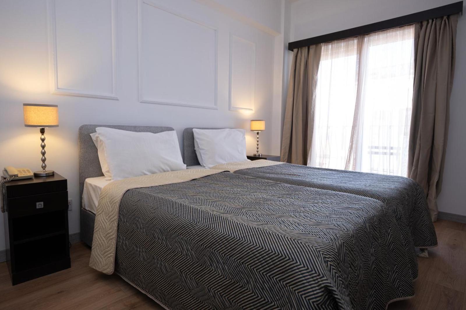 Kyrenia British Harbour Hotel Екстериор снимка