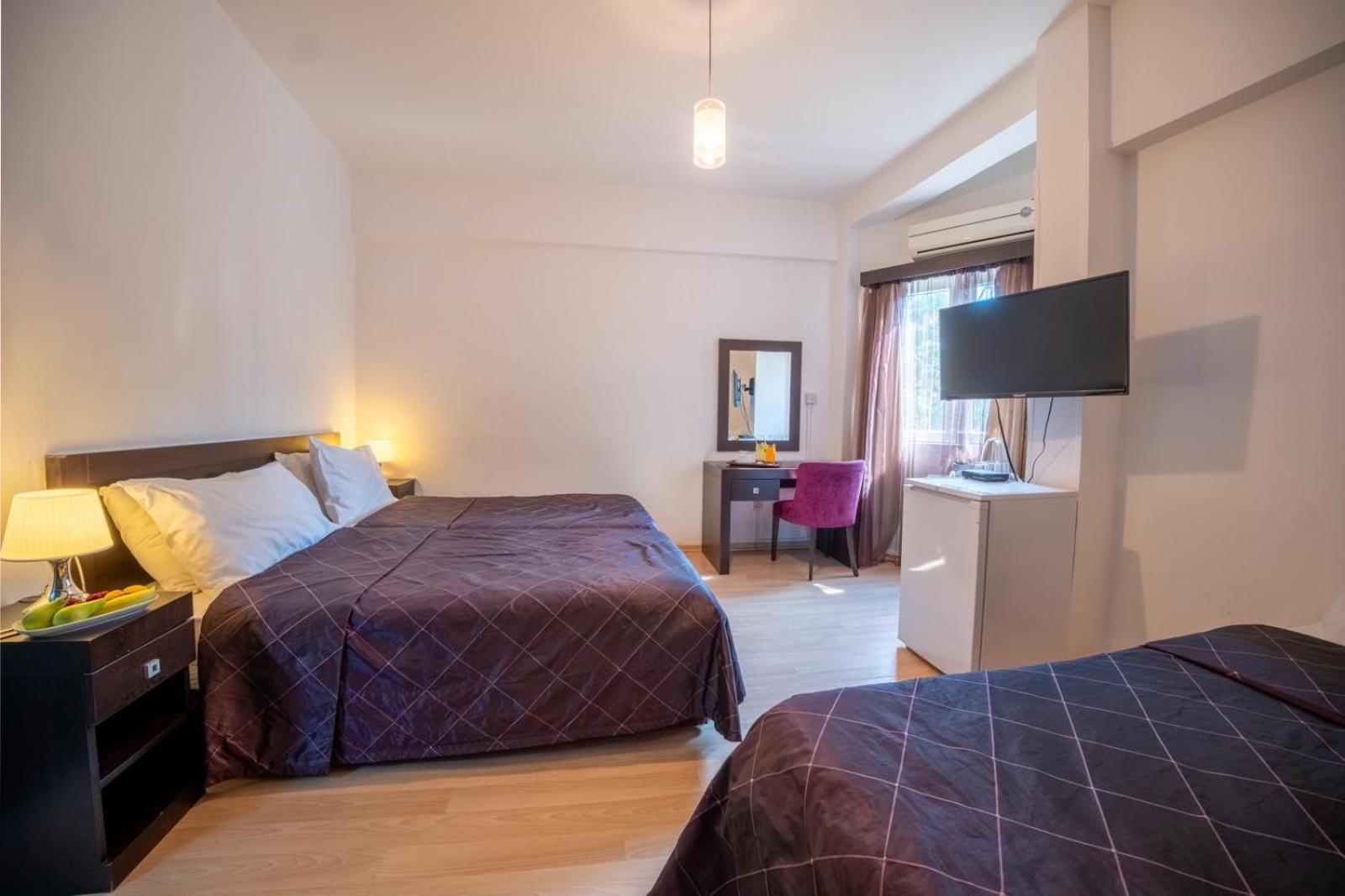 Kyrenia British Harbour Hotel Екстериор снимка