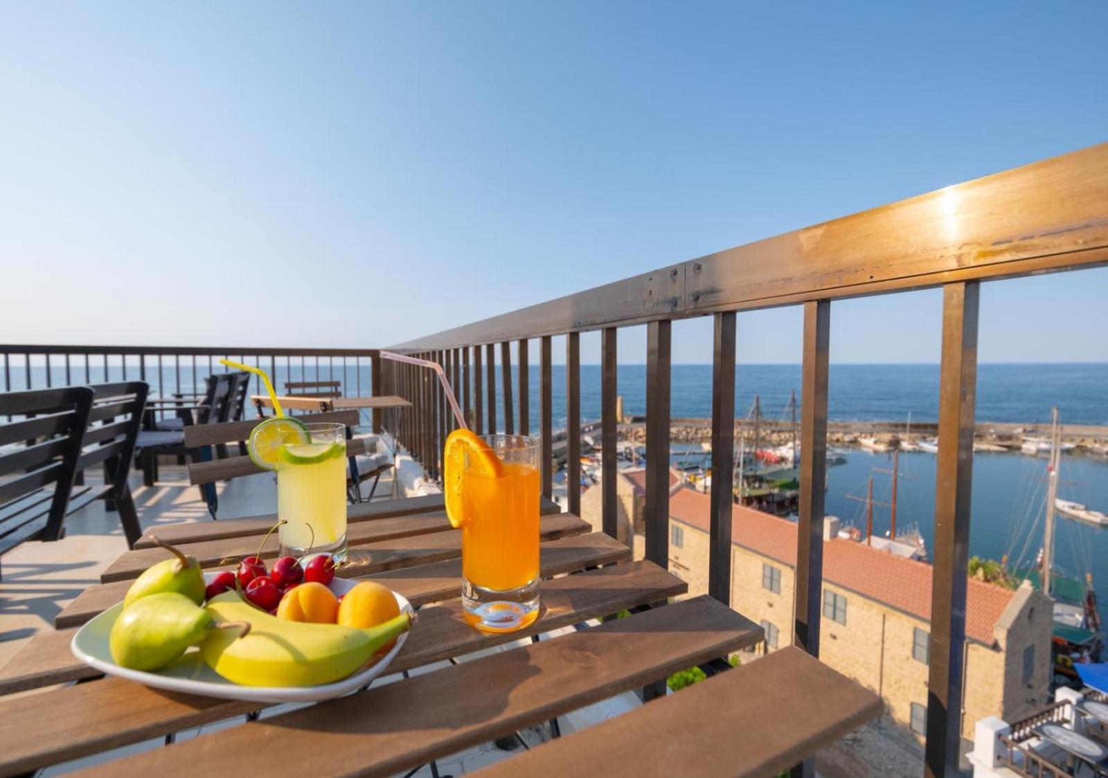 Kyrenia British Harbour Hotel Екстериор снимка