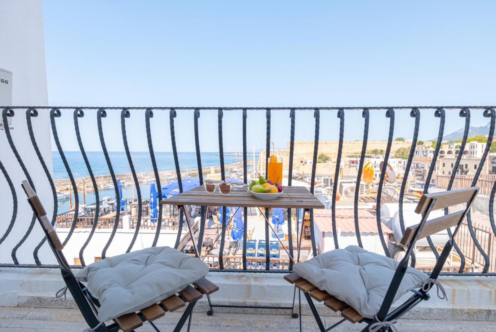 Kyrenia British Harbour Hotel Екстериор снимка