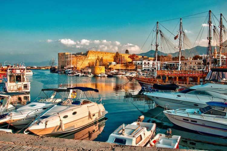 Kyrenia British Harbour Hotel Екстериор снимка