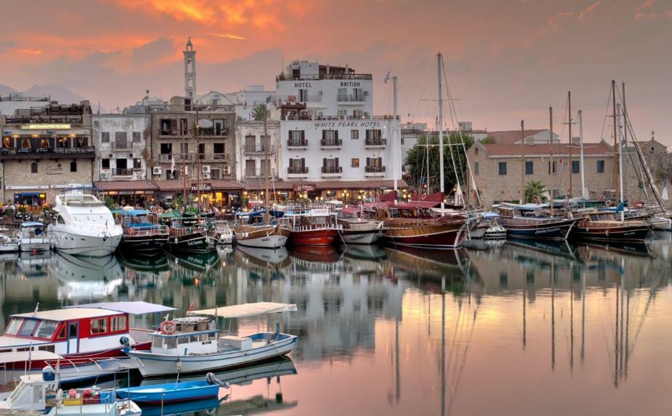 Kyrenia British Harbour Hotel Екстериор снимка