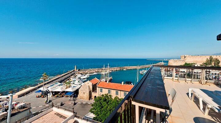 Kyrenia British Harbour Hotel Екстериор снимка