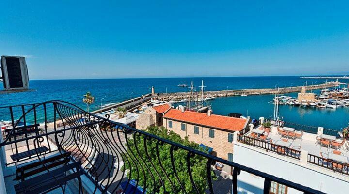 Kyrenia British Harbour Hotel Екстериор снимка